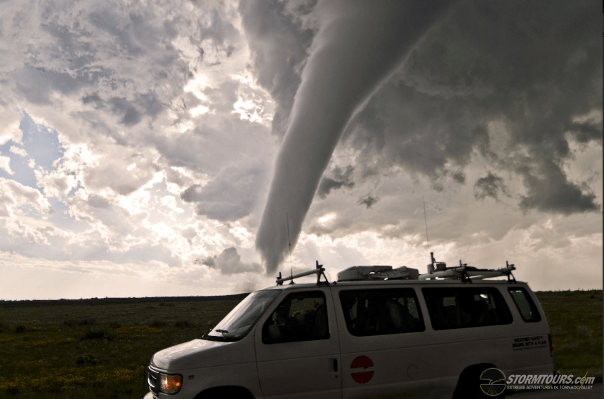 tornado near Campo Colorado